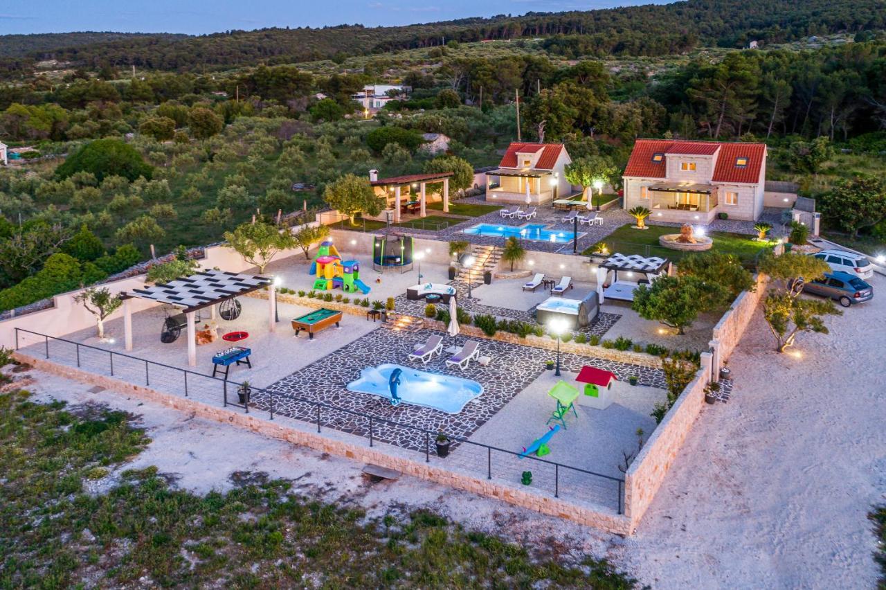 Villa Mis Supetar Bagian luar foto