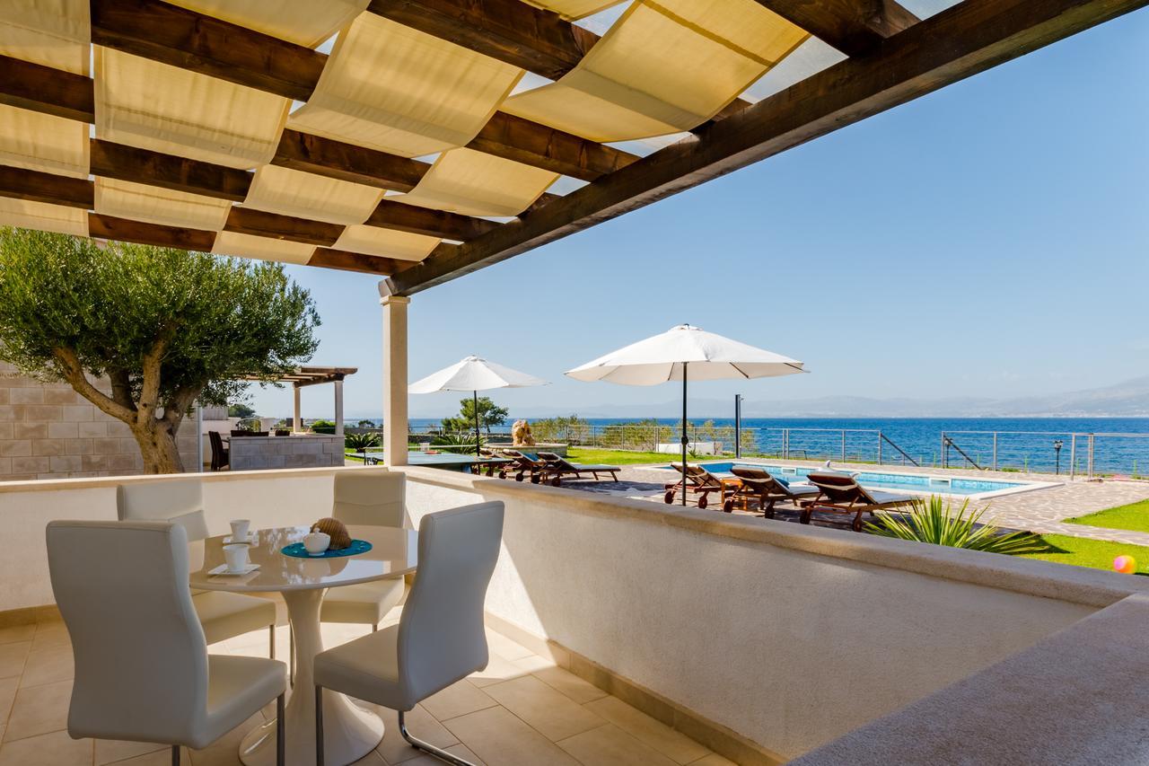 Villa Mis Supetar Bagian luar foto